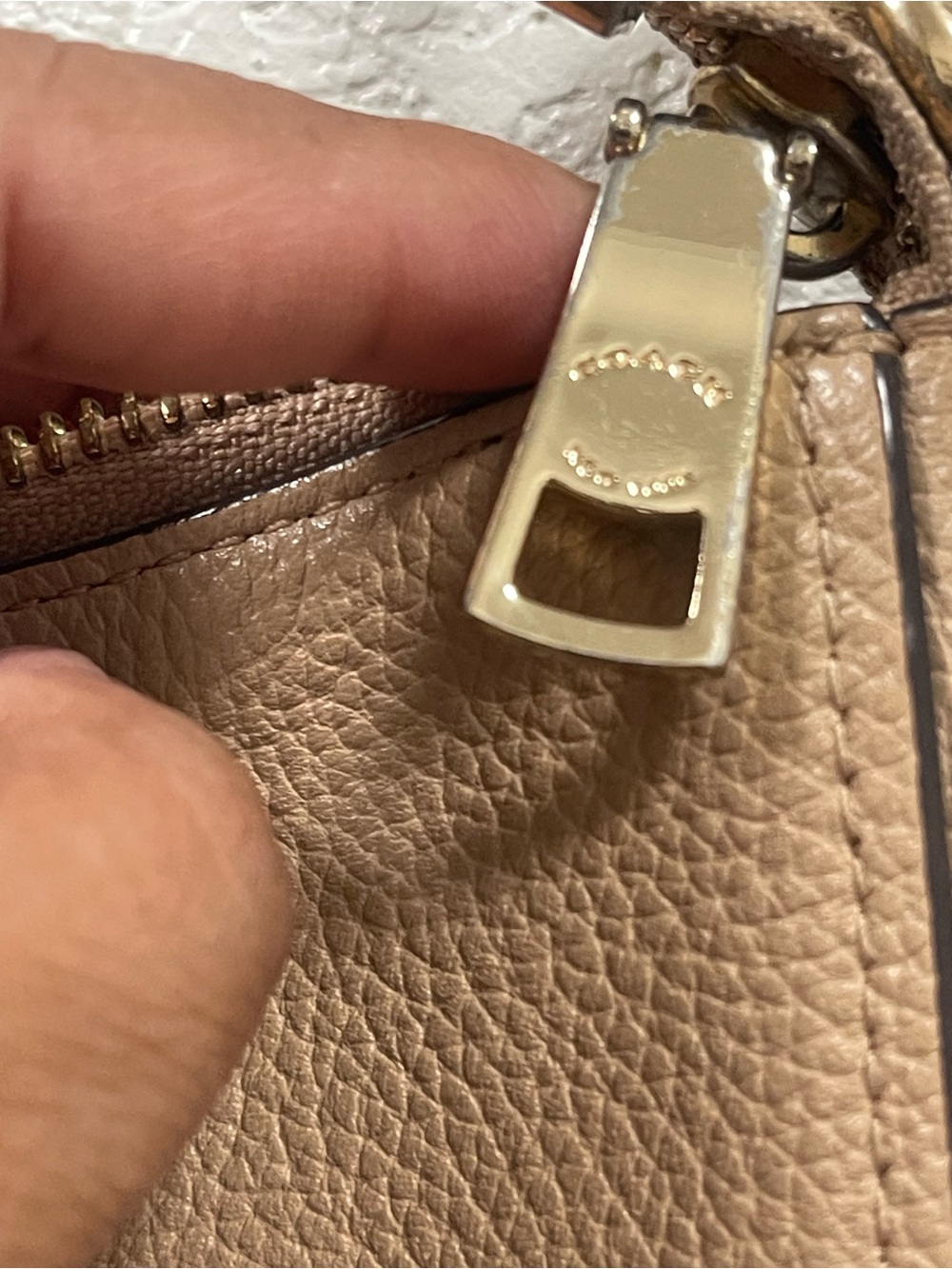 coach purse small shoulder bag light tan  #117880-56819 no stains - Picture 6 of 12